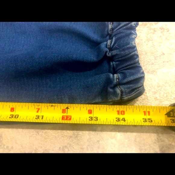 ❤️🔥YMI Kozy Fit Distressed Jeans Jogger Style ❤️🔥Measurements in Photos❤️🔥 - Picture 10 of 14